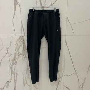 Vuori Men’s Fleet Sport Jogger Black Medium 32” Inseam Athleisure Running Pants